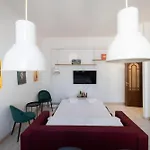 아파트 Design & Comfort Near Station 밀라노