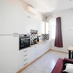 Design & Comfort Near Station