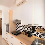 Design & Comfort Near Station *