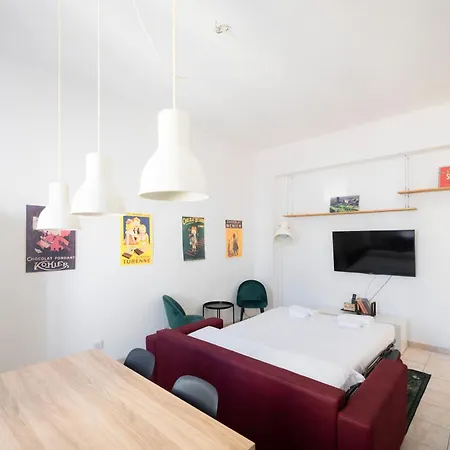 Apartament Design & Comfort Near Station Mediolan